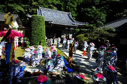 真家みたま踊り